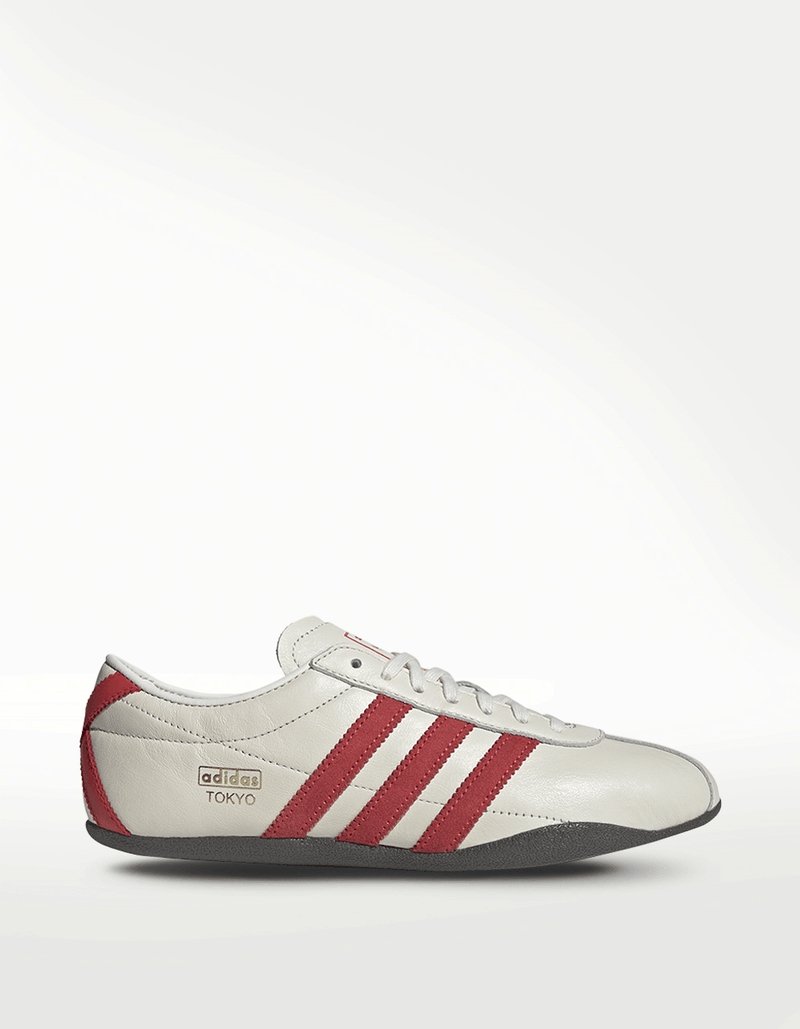 JR2080_1_FOOTWEAR_Photography_Side Lateral Center View_transparent