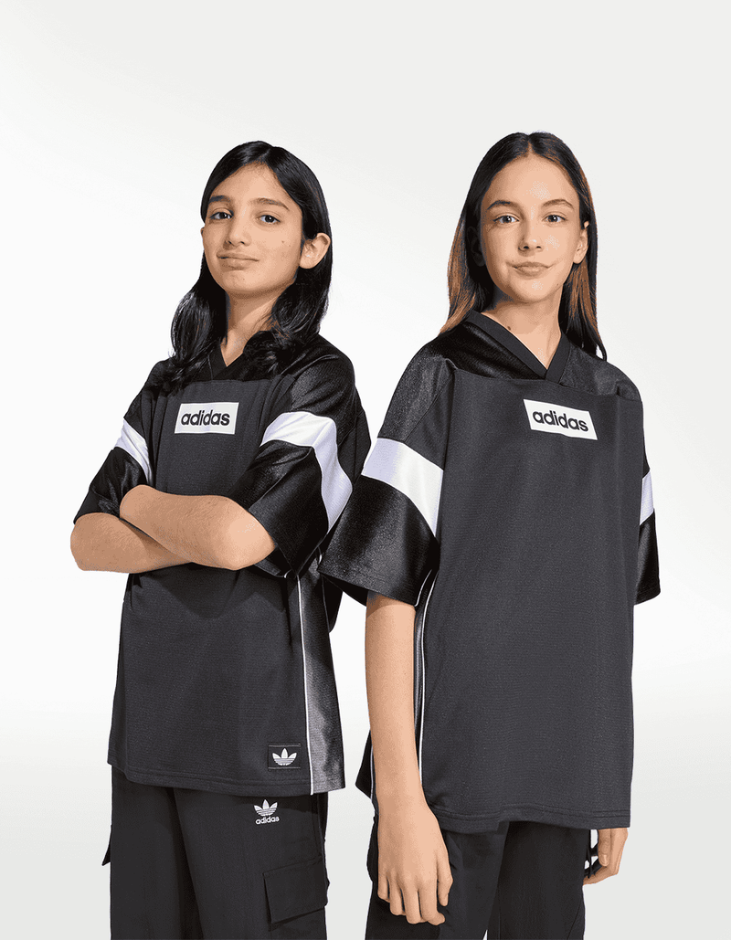 JX3880_8_APPAREL_On Model_Standard Unisex Pair Shot_transparent