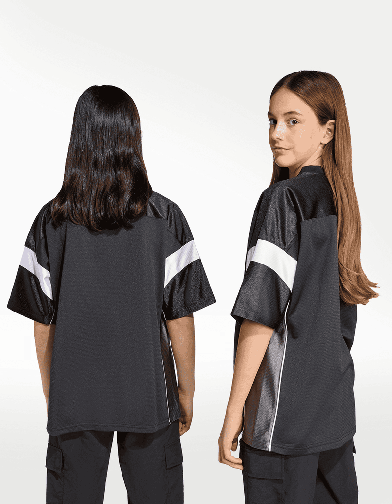 JX3880_7_APPAREL_On Model_Standard Unisex Back View_transparent