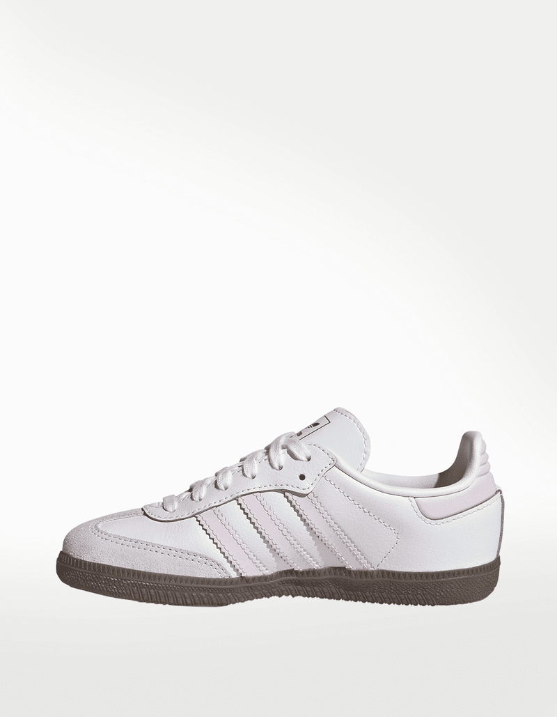 JQ2849_5_FOOTWEAR_Photography_Side Medial Center View_transparent