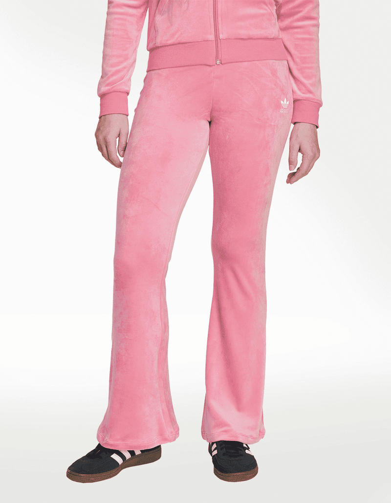 JX2843_2_APPAREL_On-Model_Standard-View_transparent